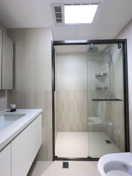 Housing image — Bathroom
