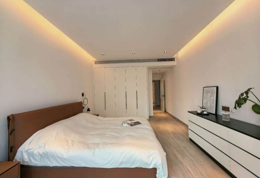 Housing image — Bedroom