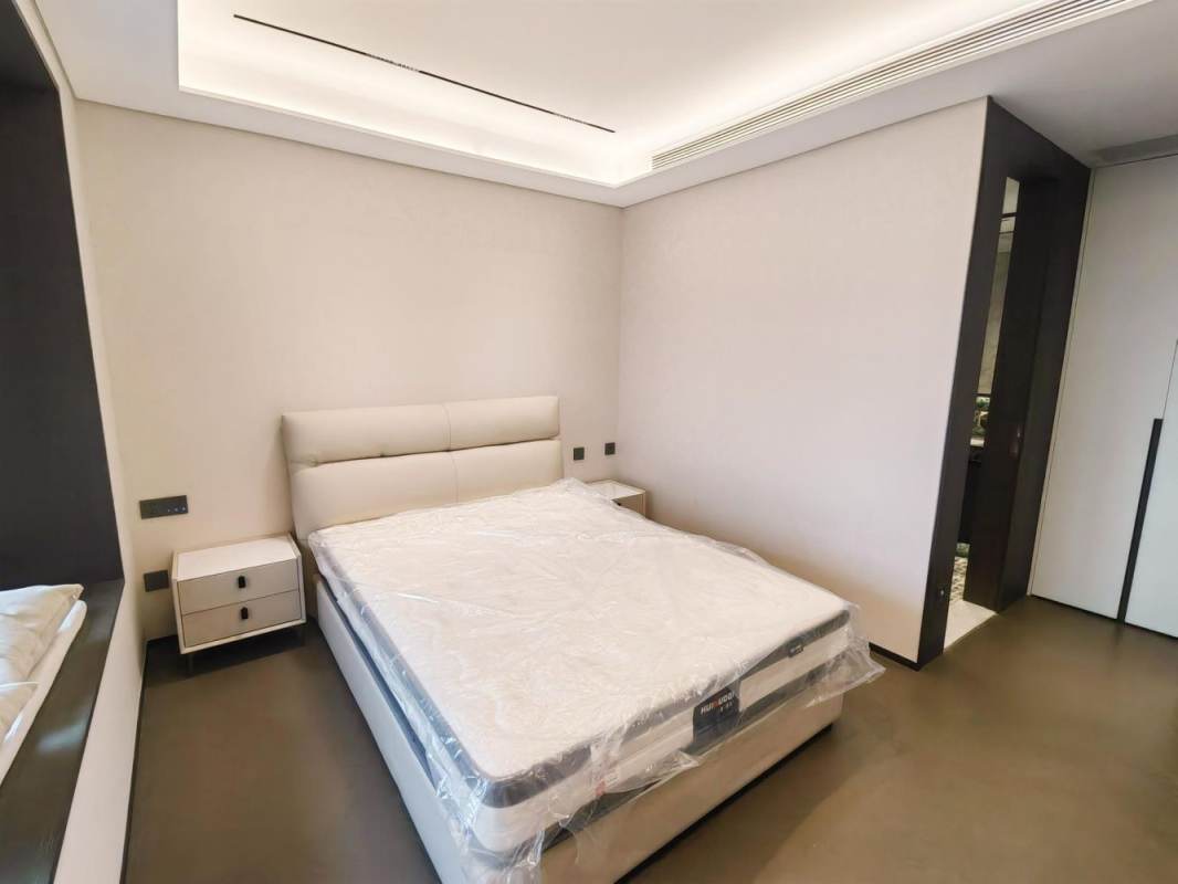 Housing image — Bedroom