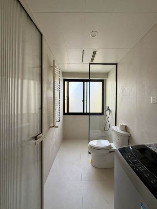 Housing image — Bathroom
