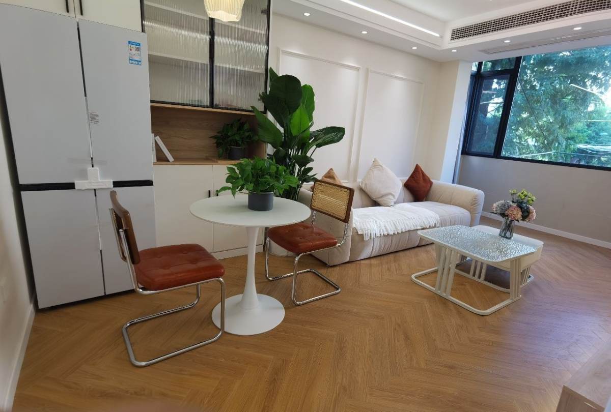Housing image — Living Room