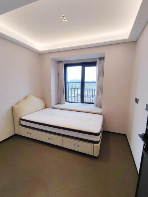 Housing image — Bedroom