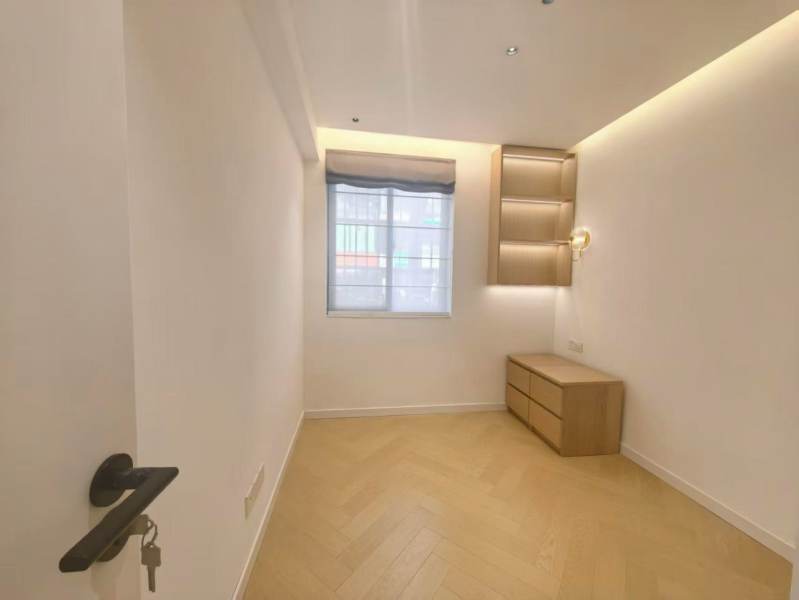 Housing image — Bedroom