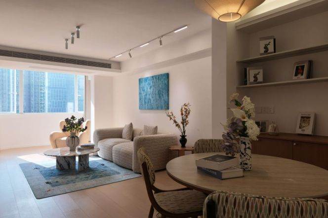 2BR Apartment in Jing'an with Green View (L7)