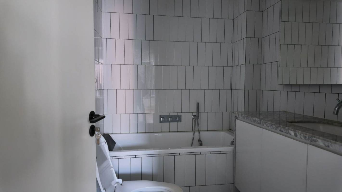 Housing image — Bathroom