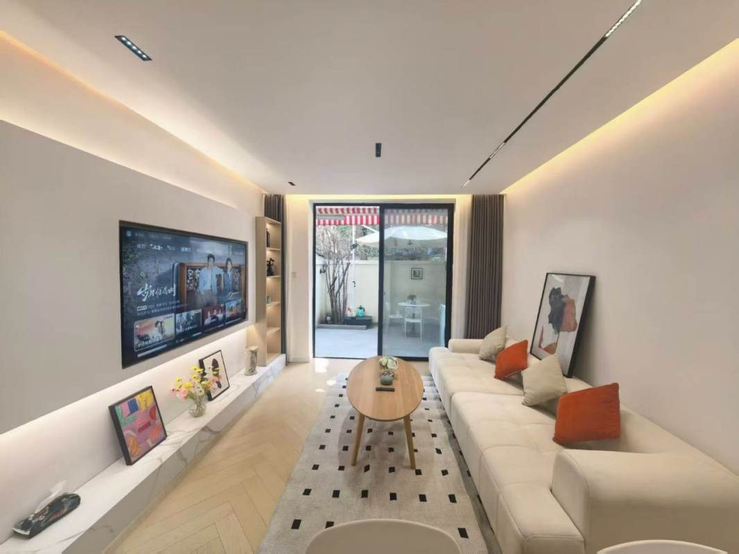 Housing image — Living Room