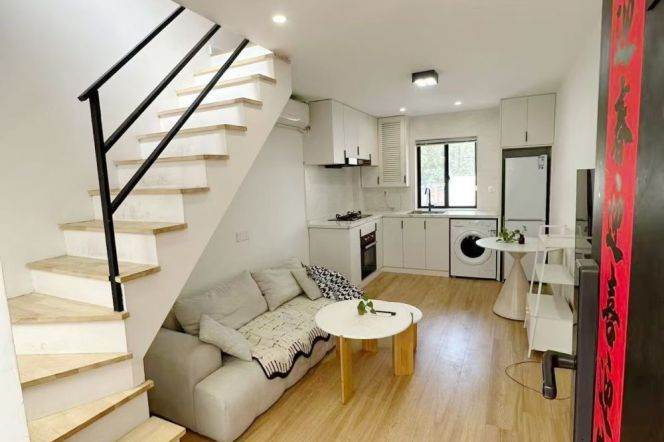 1BR Apartment in Jing'an