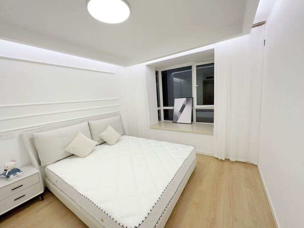 Housing image — Bedroom