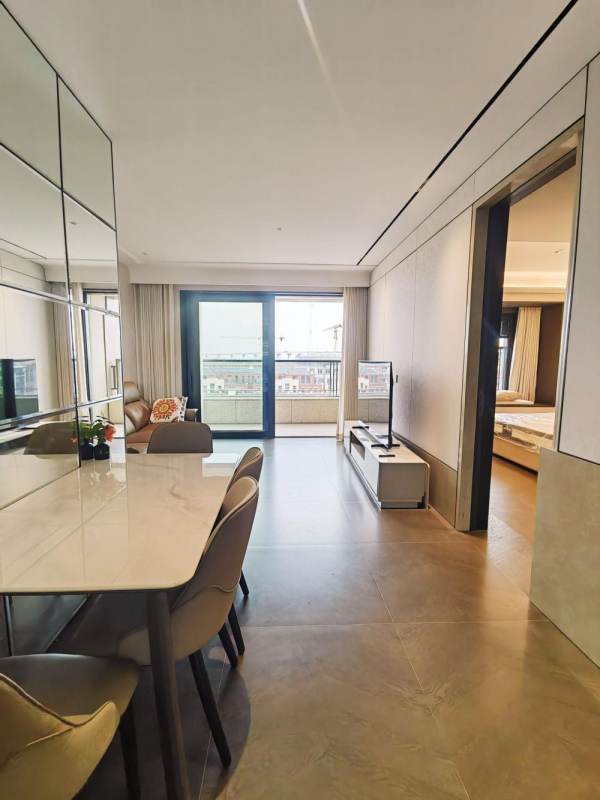 Housing image — Dining Area