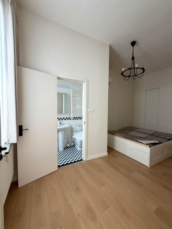 Housing image — Bedroom