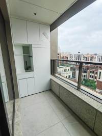 Housing image — Balcony