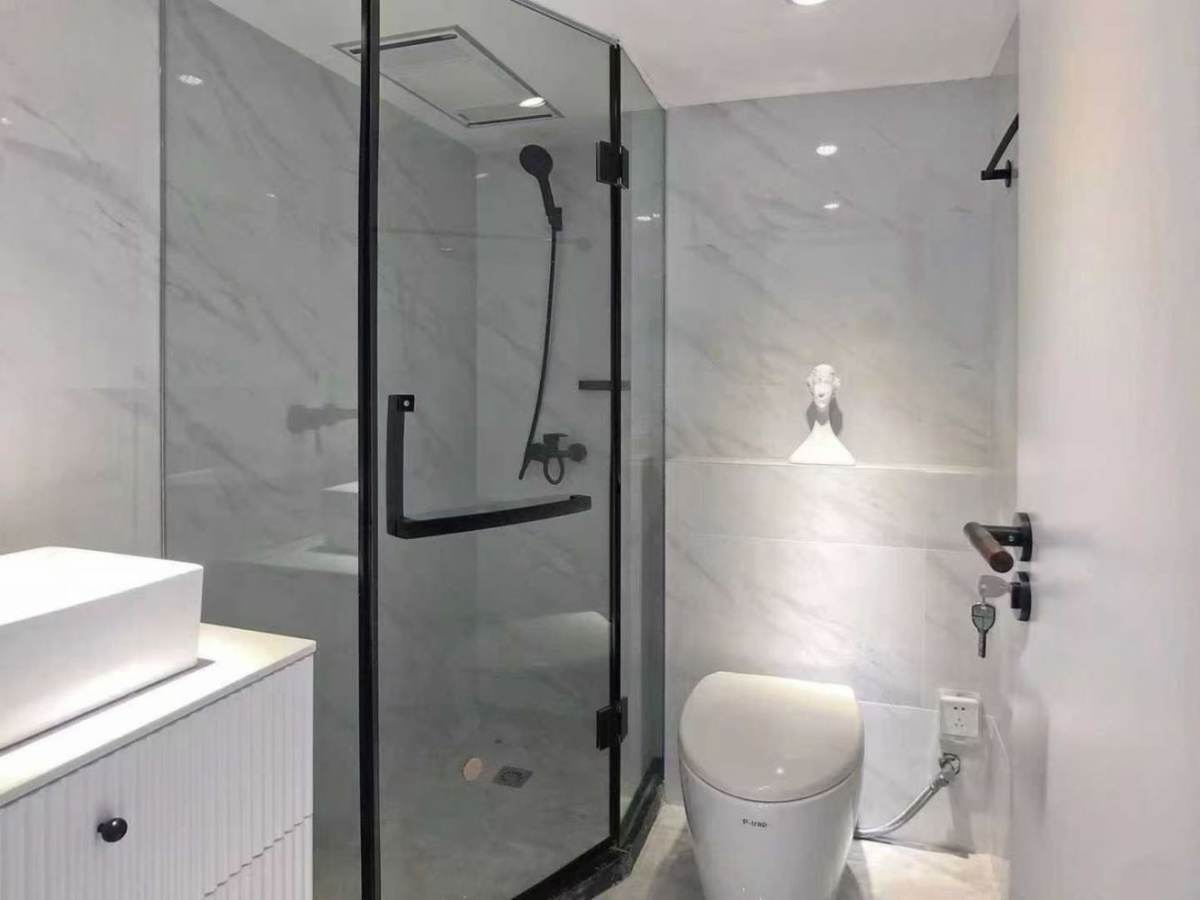 Housing image — Bathroom