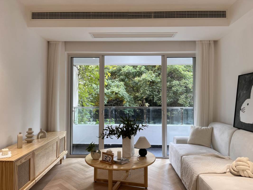 Housing image — Living Room