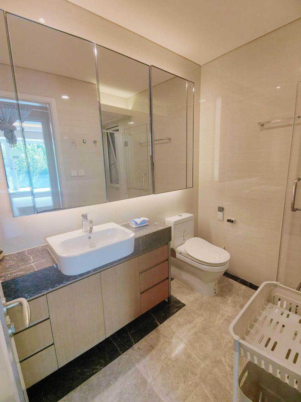 Housing image — Bathroom