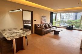 Spacious 2BR Apartment near Yuanshen Sports Center Stadium with Green View (L6)