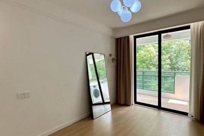 2BR Apartment in Jing'an (L13/L14)