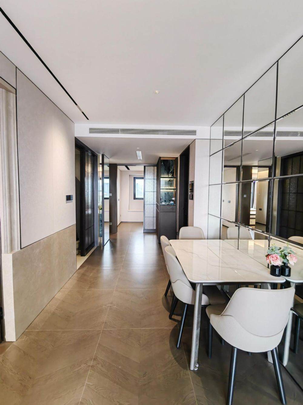 Housing image — Dining Area