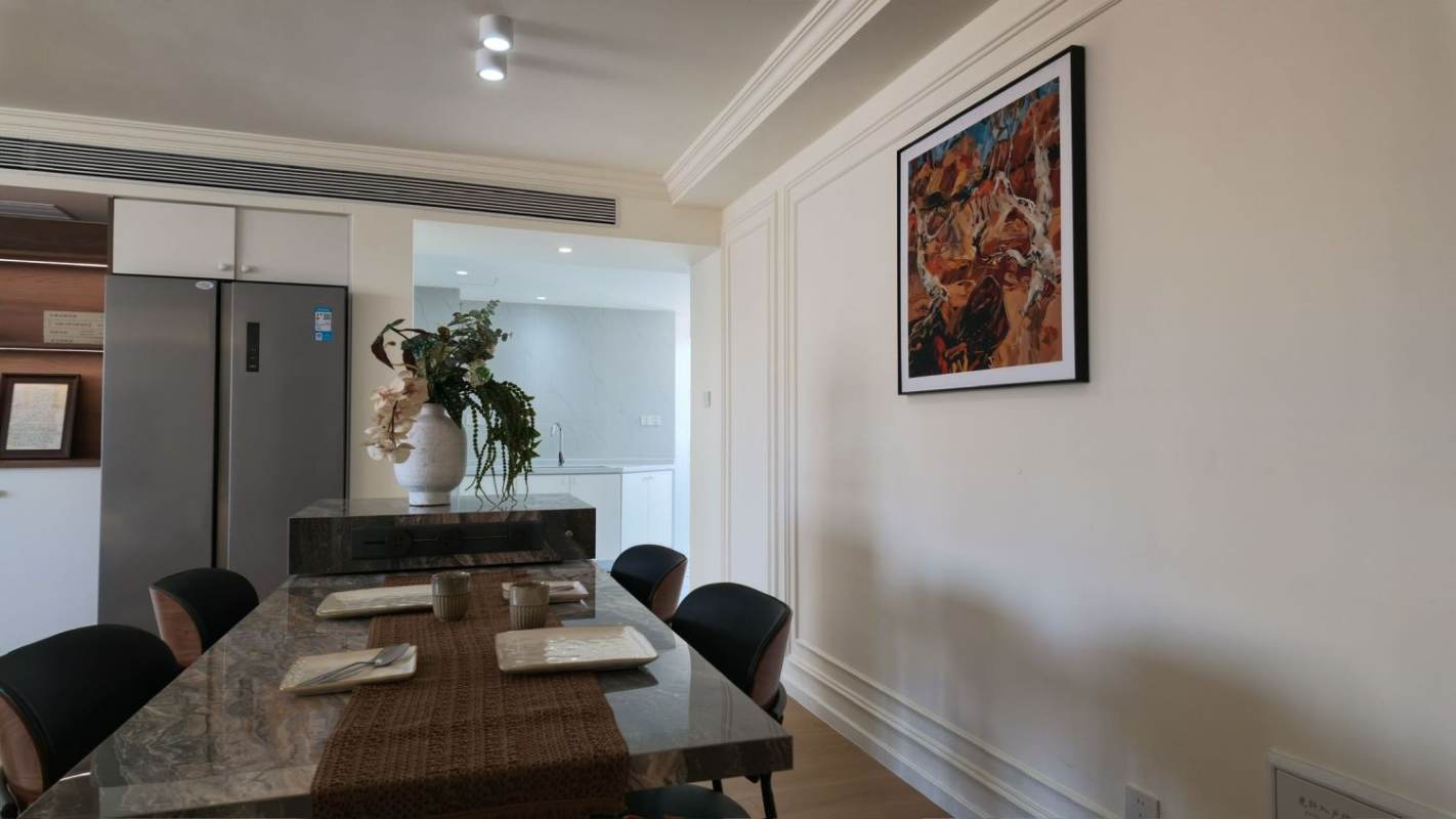 Housing image — Dining Area