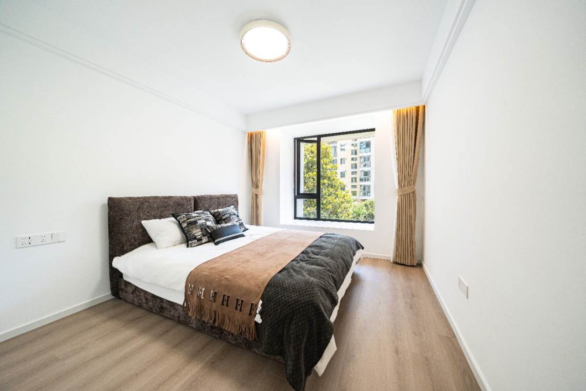 Housing image — Bedroom